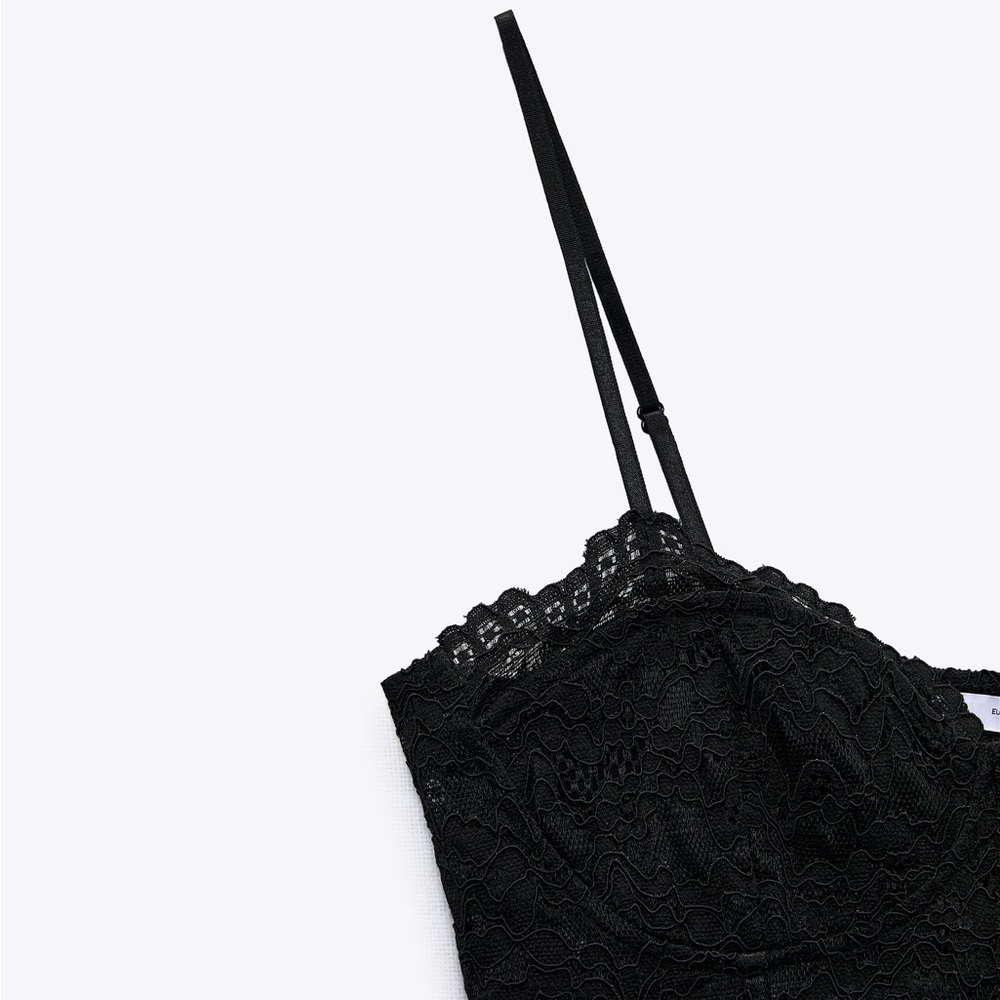 ZARA Bloggers Fav Top - Picture 6 of 9